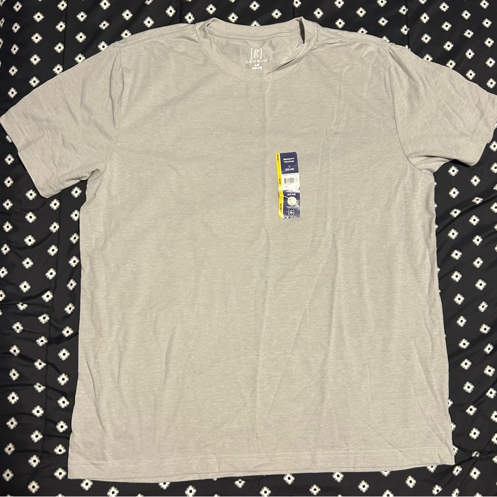 NWT-George Light Gray Short Sleeve Tee- size l
